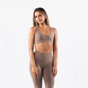 Alphalete Amplify Contour Bra